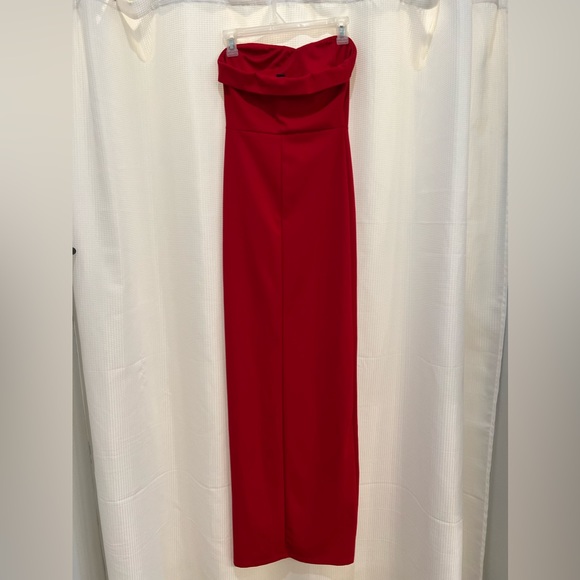 Windsor strapless dress with high slit - Picture 2 of 2